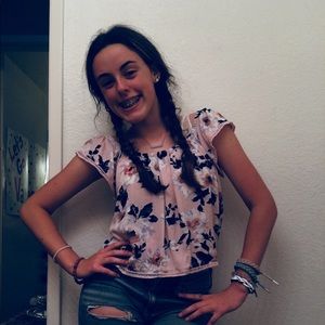 Meet your Posher, Vanessa